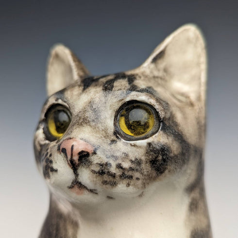 British Winstan Ray Kensington Cat Pheasant Pottery Figurine (Size 4)